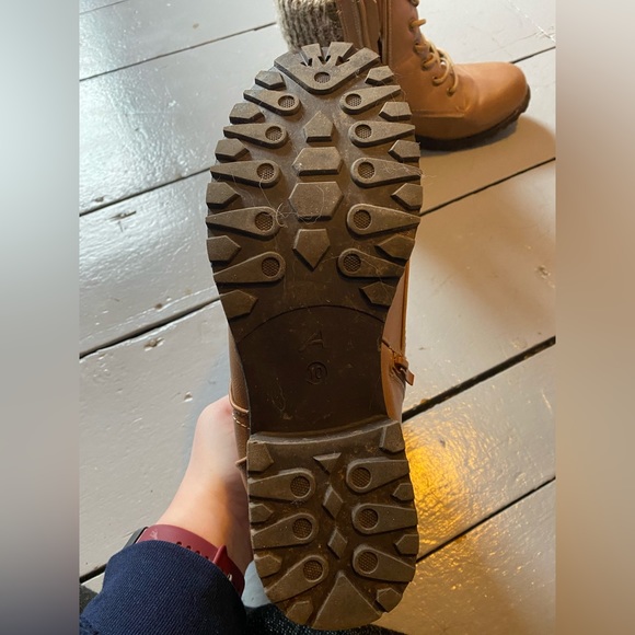 Ankle high winter boots - Picture 3 of 4